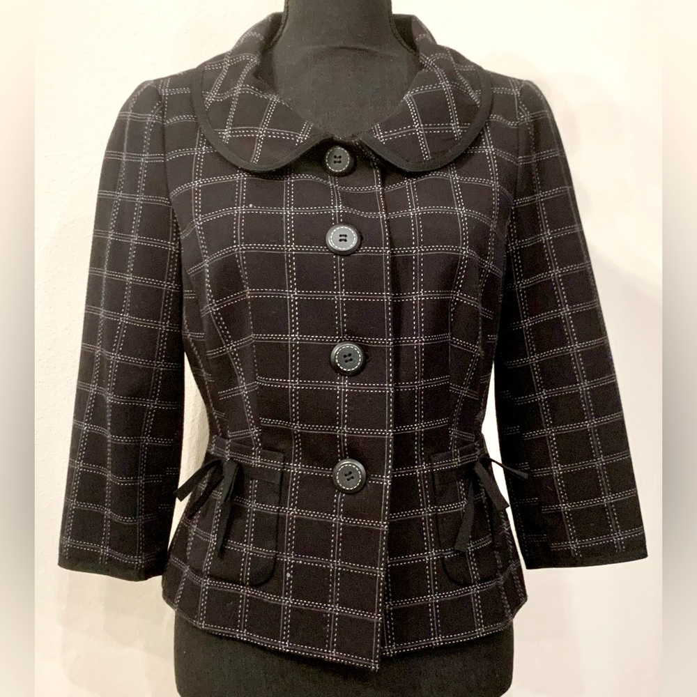 COPY - Semantik Blazer from Nordstrom. Size 4. Black & White. Bows on pockets. …
